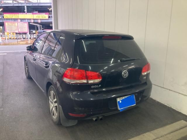 VOLKSWAGEN VW???5HB 2011