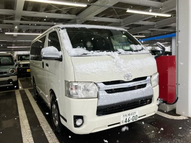 TOYOTA HIACE van 4WD 2013