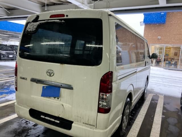 TOYOTA HIACE van 4WD 2013
