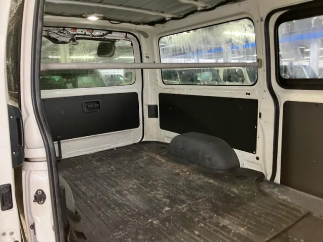 TOYOTA HIACE van 4WD 2013