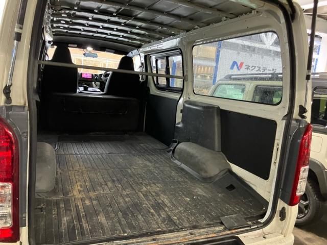 TOYOTA HIACE van 4WD 2013