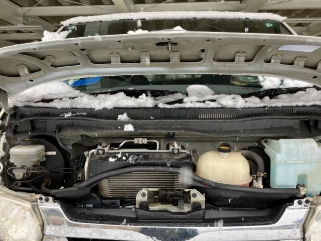 TOYOTA HIACE van 4WD 2013