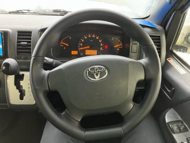 TOYOTA HIACE van 4WD 2013