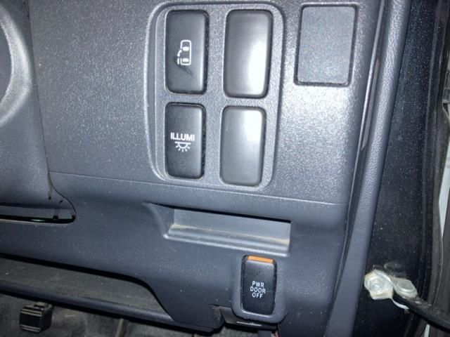 DAIHATSU TANTO CUSTOM 2011