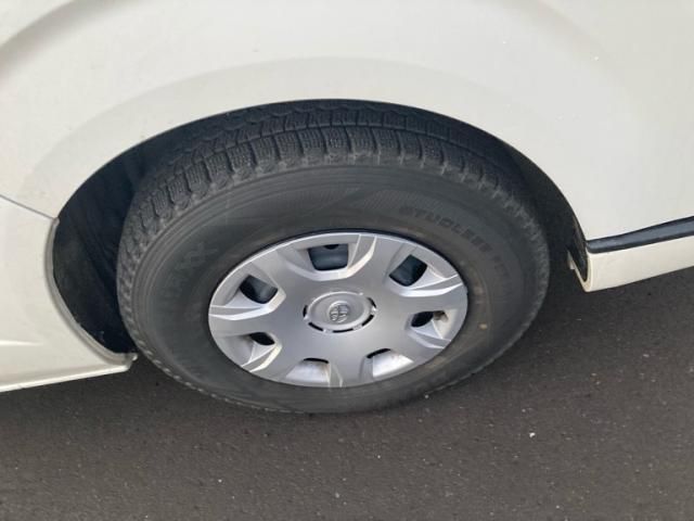 TOYOTA HIACE van 4WD 2023