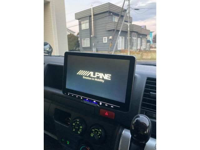 TOYOTA HIACE van 4WD 2023