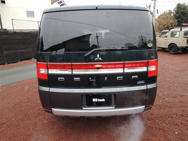 MITSUBISHI DELICA D:5 4WD 2013