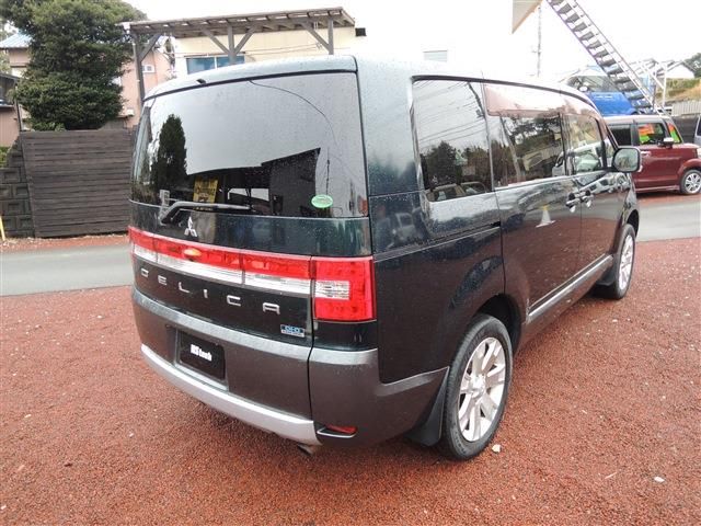 MITSUBISHI DELICA D:5 4WD 2013
