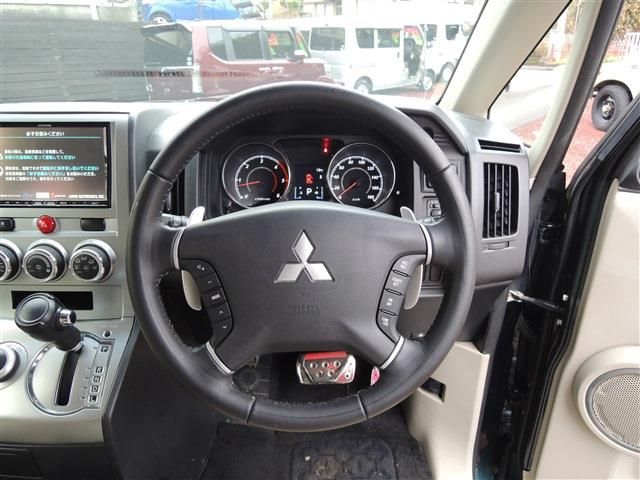 MITSUBISHI DELICA D:5 4WD 2013