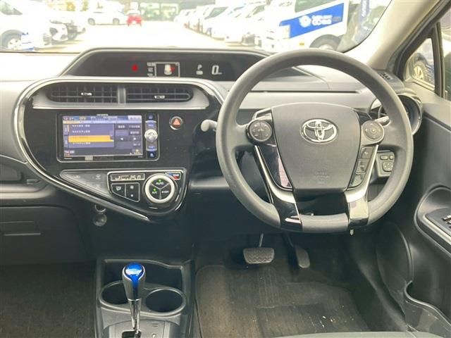 TOYOTA AQUA 2018