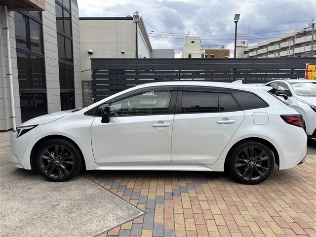 TOYOTA COROLLA TOURING HYBRID 2022