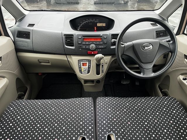 DAIHATSU MOVE 4WD 2011