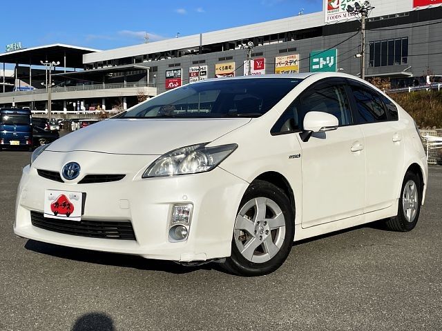 TOYOTA PRIUS 2011
