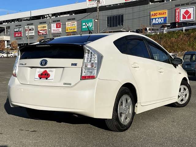 TOYOTA PRIUS 2011