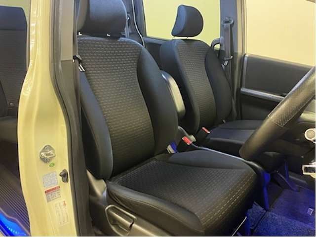 HONDA FREED Spike 2011