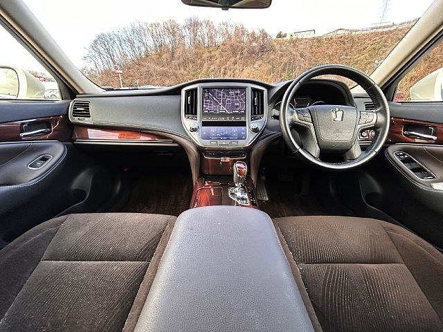 TOYOTA CROWN sedan 2013