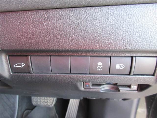 TOYOTA HARRIER 2WD 2021