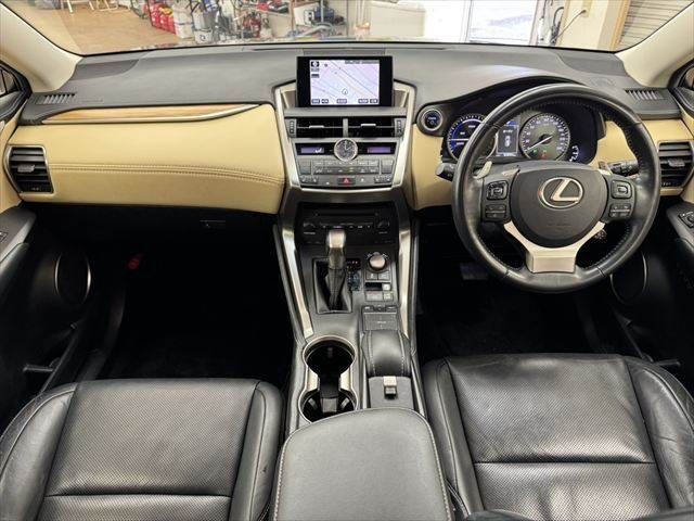 TOYOTA LEXUS NX300h 2014