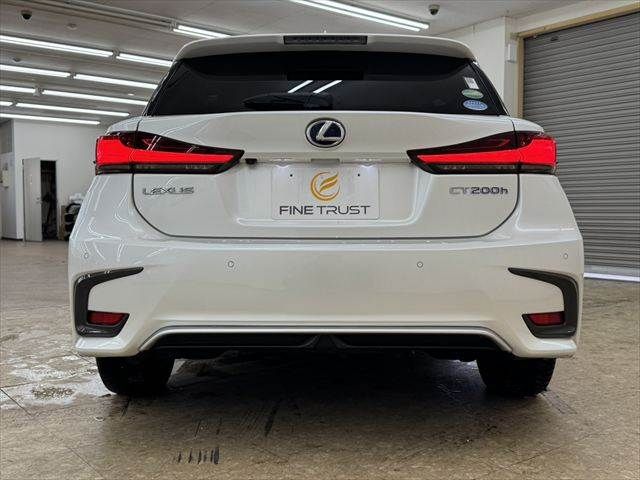 TOYOTA LEXUS CT200h 2020