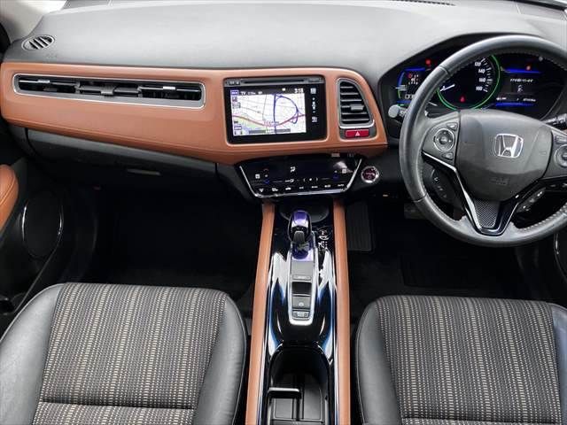 HONDA VEZEL HYBRID 2014