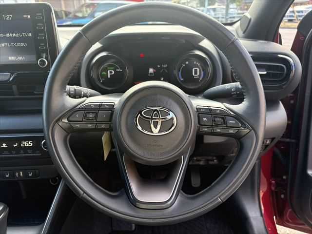 TOYOTA YARIS HYBRID 2023