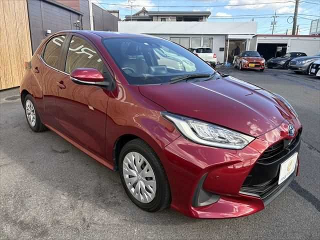 TOYOTA YARIS HYBRID 2023