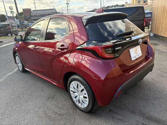 TOYOTA YARIS HYBRID 2023