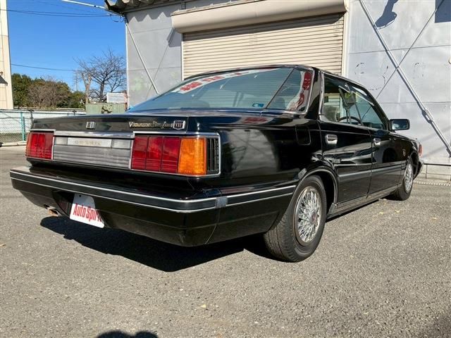 NISSAN GLORIA hardtop 1983