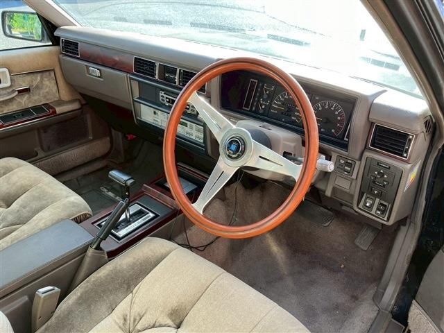NISSAN GLORIA hardtop 1983