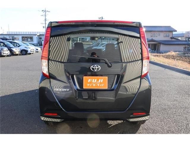TOYOTA ROOMY 2022