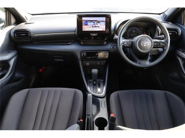 TOYOTA YARIS HYBRID 2025