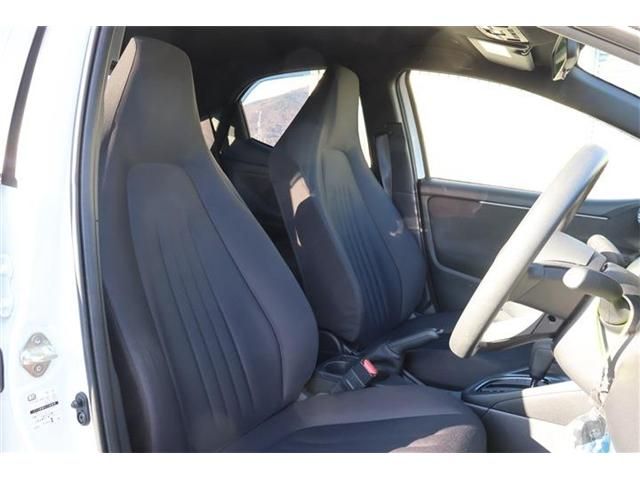 TOYOTA YARIS HYBRID 2025