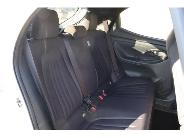 TOYOTA YARIS HYBRID 2025