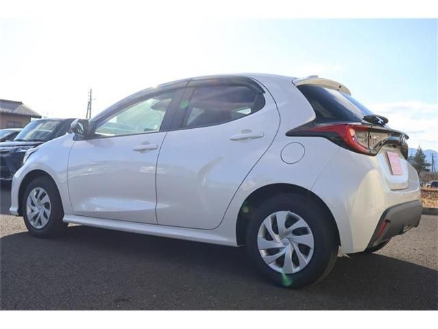 TOYOTA YARIS HYBRID 2025