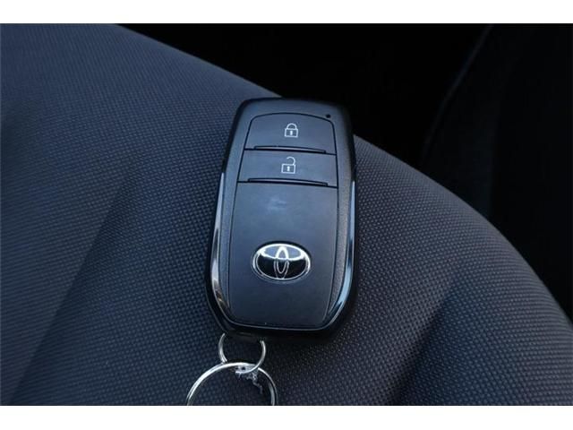 TOYOTA YARIS HYBRID 2025