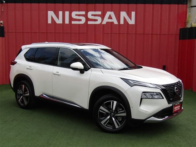 NISSAN X-TRAIL HYBRID 4WD 2025
