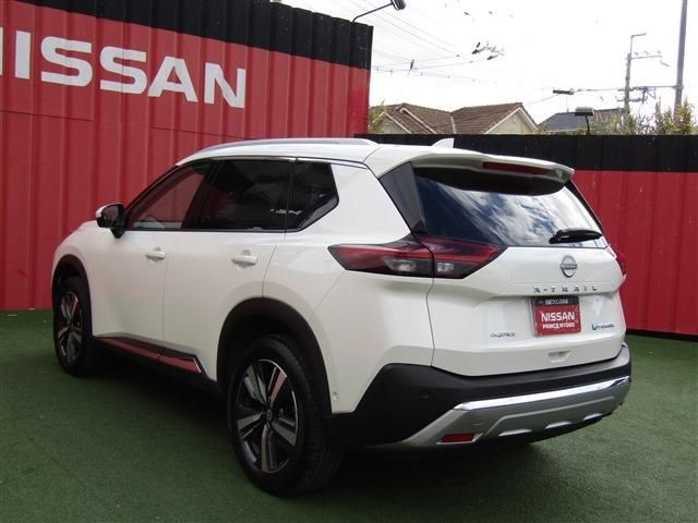 NISSAN X-TRAIL HYBRID 4WD 2025