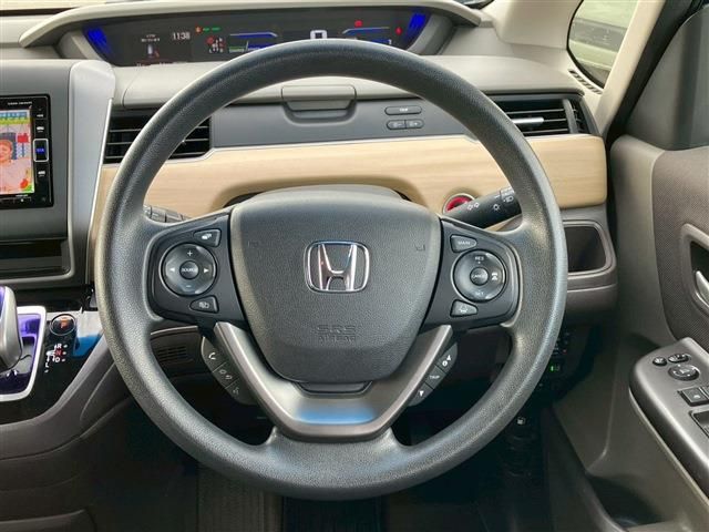 HONDA FREED HYBRID 2018