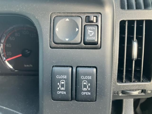 NISSAN SERENA  WG 2009