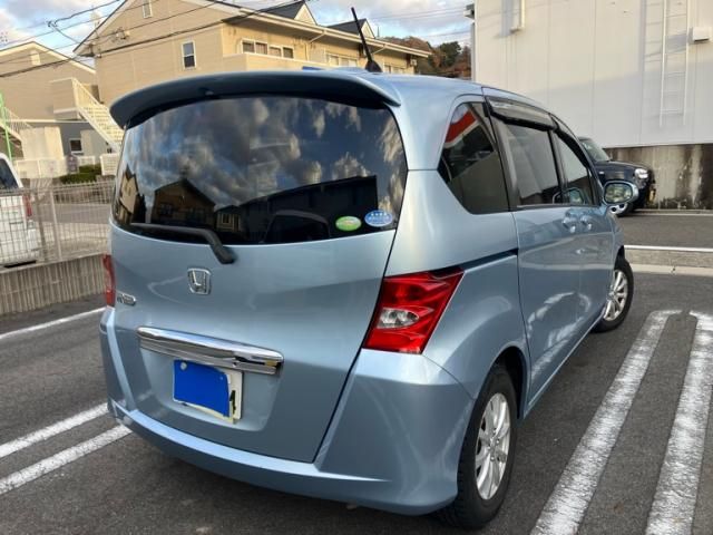 HONDA FREED 2009