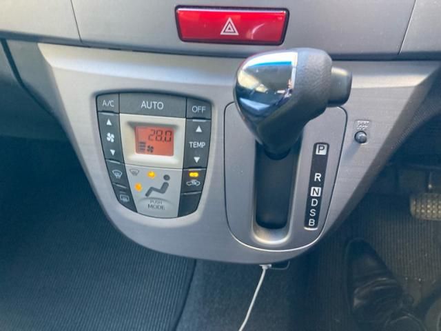 DAIHATSU MOVE CUSTOM 2012