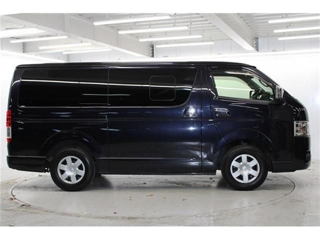 TOYOTA HIACE van 2WD 2022