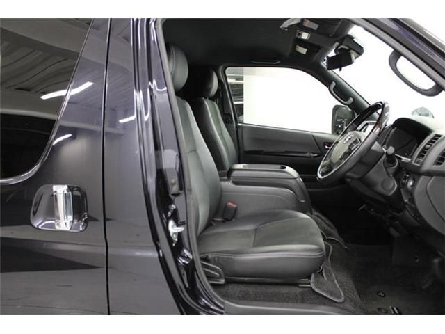 TOYOTA HIACE van 2WD 2022