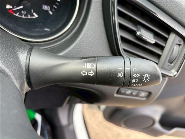 NISSAN X-TRAIL HYBRID 2WD 2018