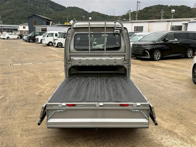 SUZUKI CARRY truck 2025