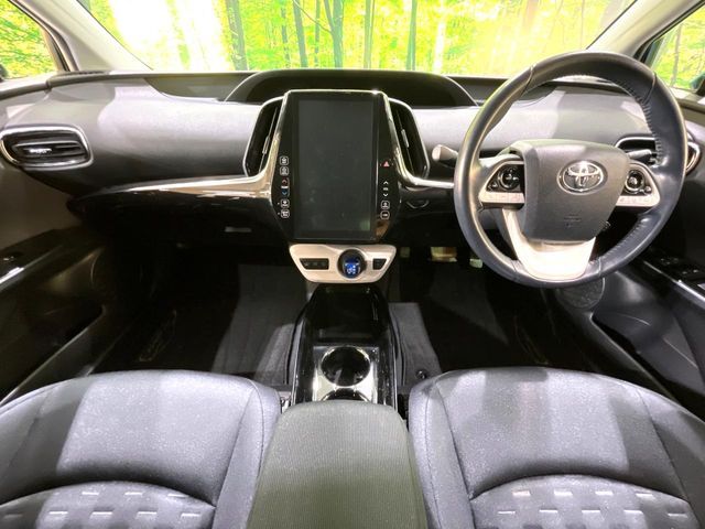 TOYOTA PRIUS PHV 2017