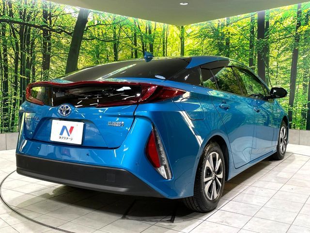 TOYOTA PRIUS PHV 2017