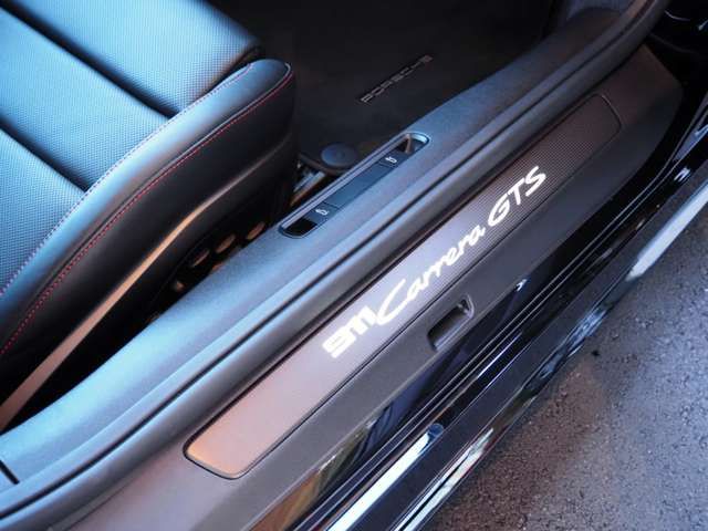 PORSCHE PORSCHE 911 2022