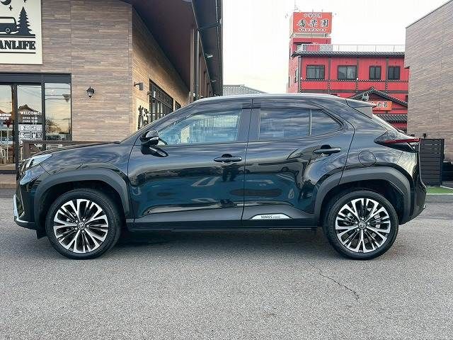 TOYOTA YARIS CROSS 2022