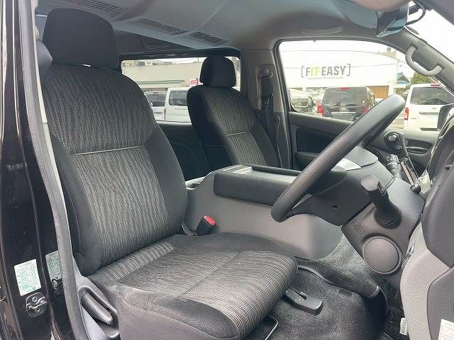 NISSAN NV350 CARAVAN 2020